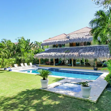 Luxury Villa On La Cana Golf Course With Pool, Jacuzzi, Cart & Maid